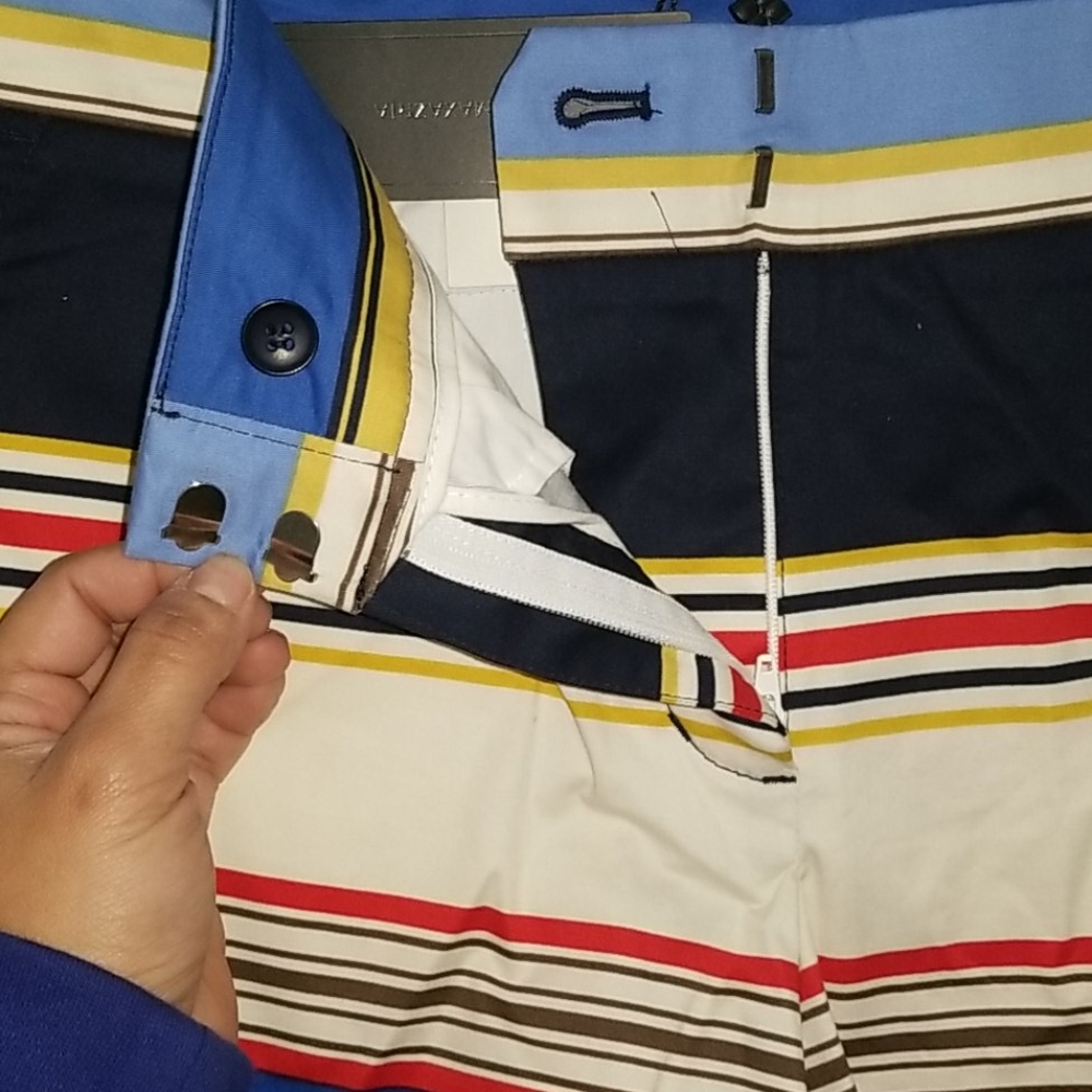 BCBG MAXAZRIA SHORTS *NEW* - Picture 2 of 5